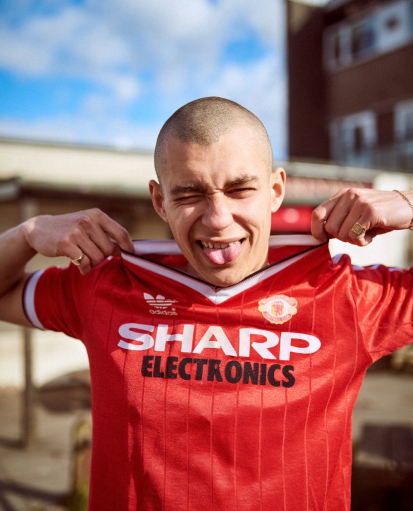 CalcioDiEngland's tweet image. S h a r p  E l e c t r o n i c s 📠 

#mufc #adidasoriginals #retroadidas