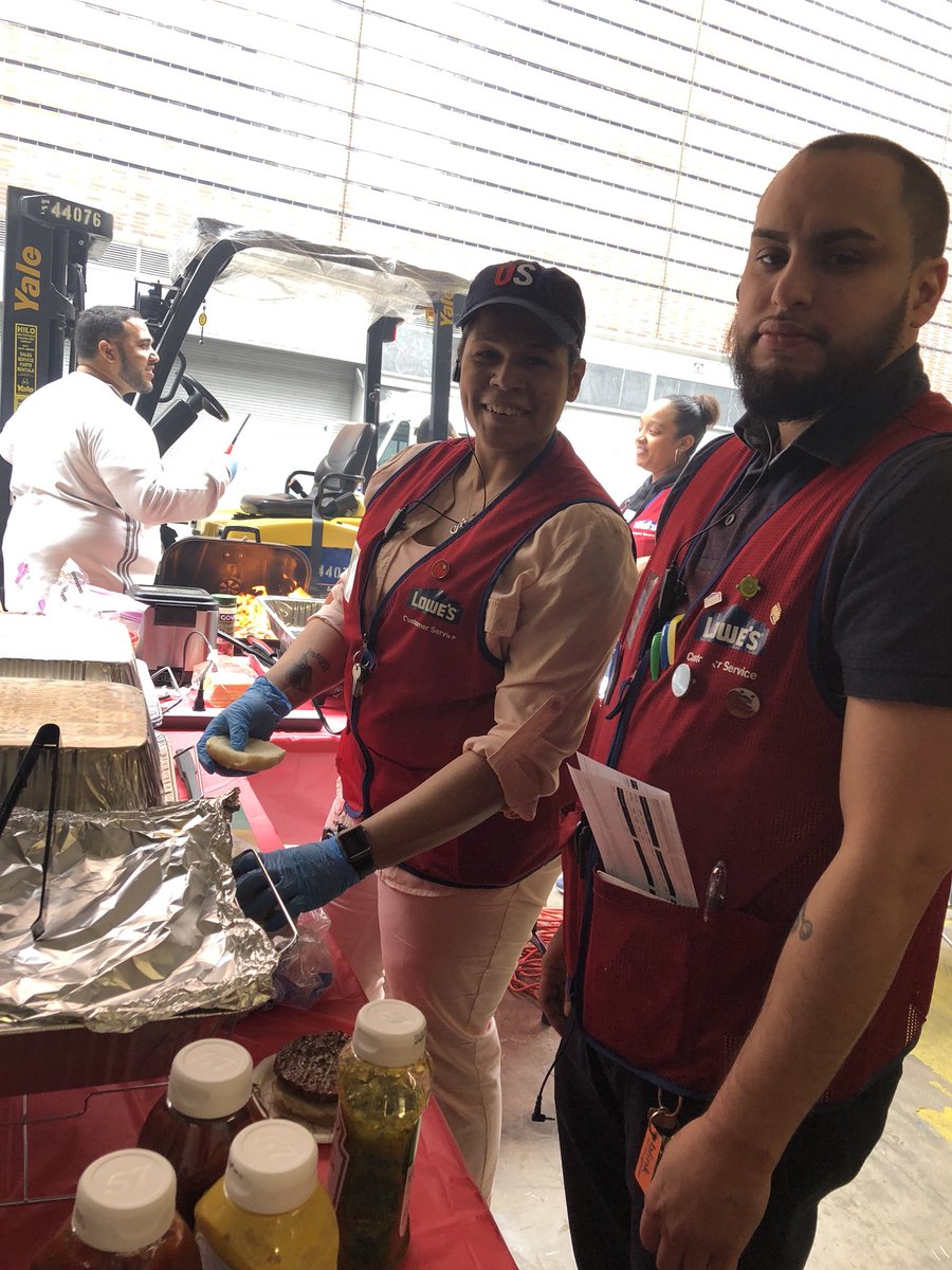 esthephanie__'s tweet photo. All hands on deck! Even our PSI Tommy cheffed it up today! 🇺🇸💪🏽😁 https://t.co/Muk17qDxar