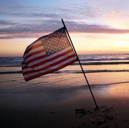 HelloBettyOS's tweet photo. Have a safe and pleasant Memorial Day from Hello Betty. Come enjoy the sun! https://t.co/lHkLGHJPE1