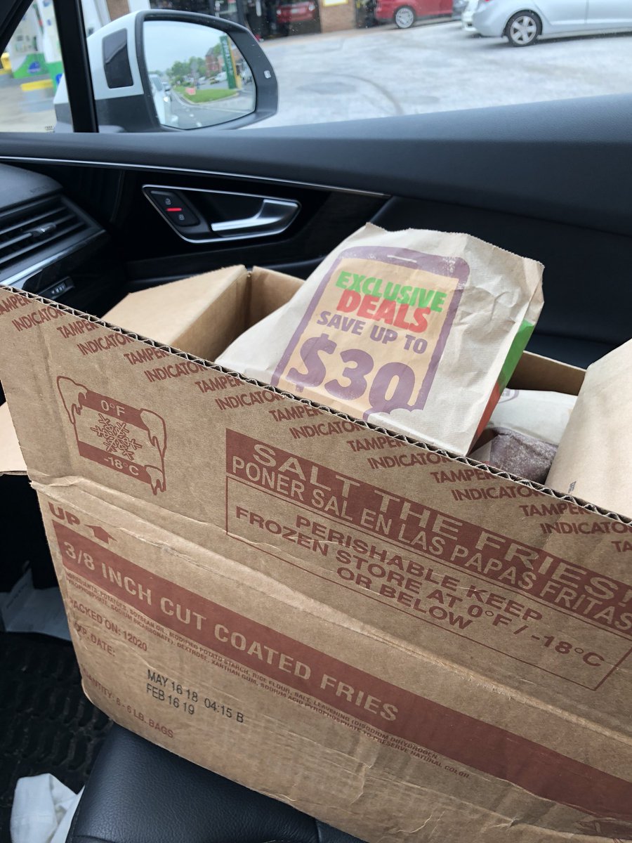 chefjoseandres's tweet photo. Today @WCKitchen distributed breakfast sandwiches from @BurgerKing around Ellicott City to  , First responders, tv crews and some locals. Considering other options for the next few days. 👨‍🍳 https://t.co/Fy3CvaUIOj