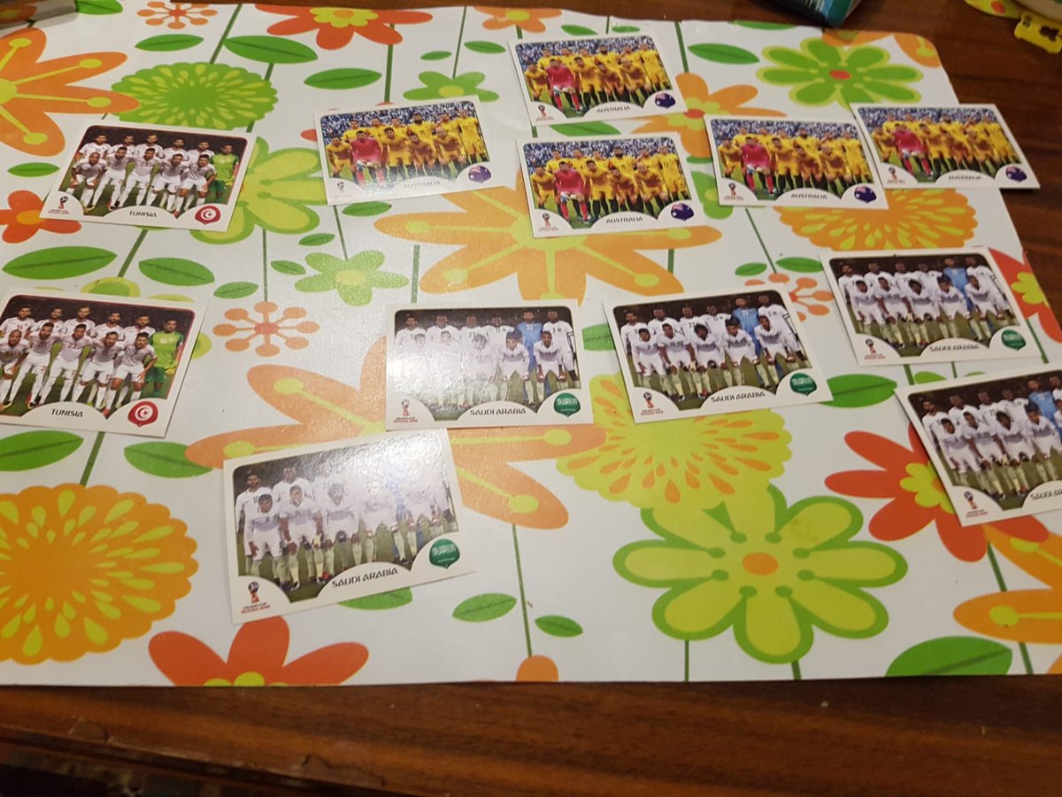 Euro 96'dan beri her avrupa ve dunya kupasi cikartma albumunu, ciktigi ilk gunlerde alan biri olarak cok sasirdigim bir durumu paylasmak istiyorum. Her hafta 5 paket aliyorum ve bugun aldigim 5 paketin icerisinde suudi arabistan ve avusturalya takim tam 5er tane cikti. <a href="/PaniniTR/">Panini Türkiye</a>