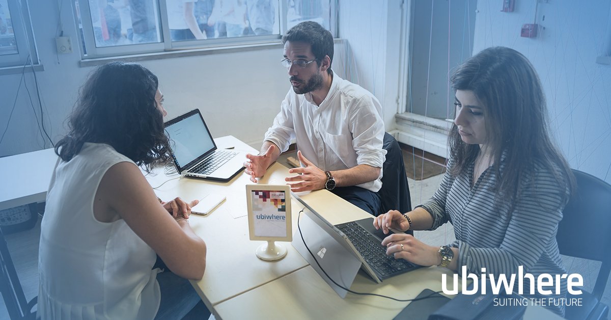 ubiwhere's tweet image. Very positive balance of the last Demo Day #DataPitch, where we pitched our #urbanmobility solution and had the opportunity to network with some investors, startups and @beta__i partners. 📸 ➡ @DataPitchEU