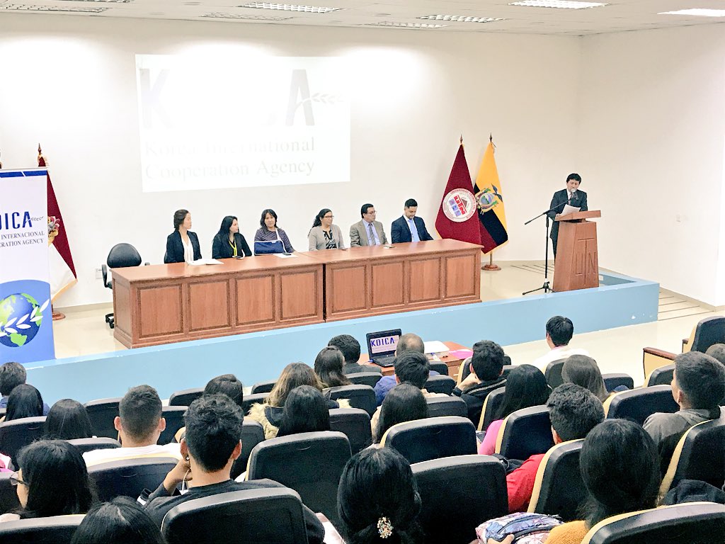 UTN_Ibarra's tweet photo. Se presenta el club de estudios internacionales en ciencias administrativas junto a la Korea International Cooperation Agency KOICA, fomentando la movilidad y potenciando las acciones académicas, de movilidad y vinculación. https://t.co/O1BUXDHNyz