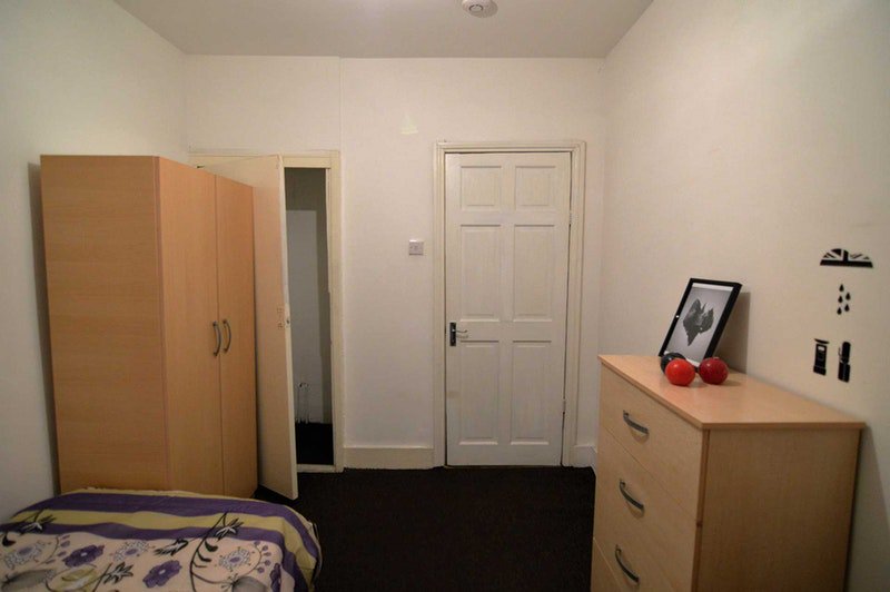 EuroomsLtd's tweet photo. Single bedroom available in Walthamstow

🔹 £125 per calendar week
🔹 room ID 441
🔹 property fully furnished (including white goods)
🔹 available from 02/06
🔹 Internet provided for free
🔹 bills included
🔹 common premises cleaned regularly https://t.co/xiINZEUqLi