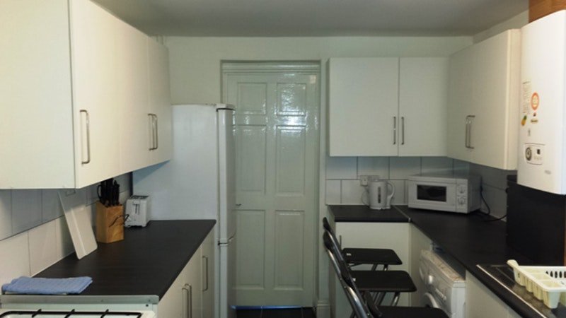 EuroomsLtd's tweet photo. Single bedroom available in Walthamstow

🔹 £125 per calendar week
🔹 room ID 441
🔹 property fully furnished (including white goods)
🔹 available from 02/06
🔹 Internet provided for free
🔹 bills included
🔹 common premises cleaned regularly https://t.co/xiINZEUqLi