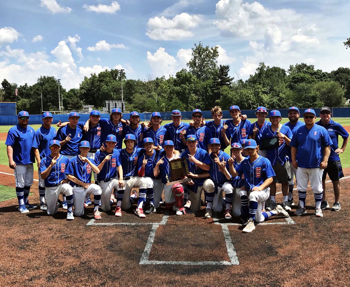 ICHSBB's tweet photo. 2018 Sectional Champions‼️🏆 https://t.co/p72Metkct8