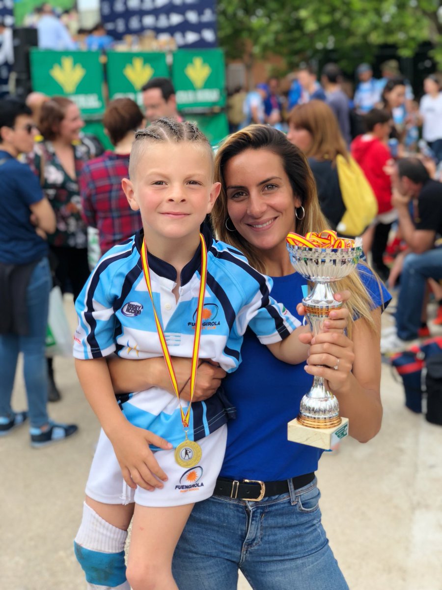 No puedo estar más orgullosa de ti!! Eres un fenómeno ⭐️ Gracias por haber querido hacer tan felices a tus padres y a la familia. Por tu forma de hacer las cosas, tu coraje, tu fuerza, tu amor e incluso por tus travesuras😈 te amamos ❤️ @christian_holley_  Eres muy especial.