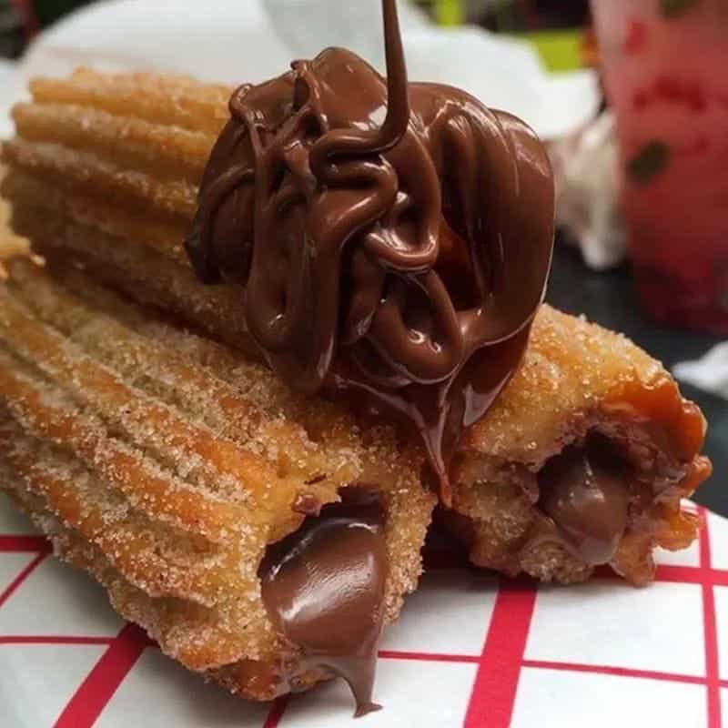 agusquintela_'s tweet photo. estoy para unos churros con nutella https://t.co/3K9Tqr6s0L
