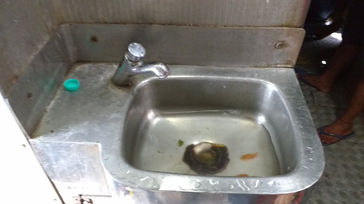paawak's tweet photo. @RailMinIndia I was travelling on the HowrahYeshwantpurExp, 12863, on 26May.The train was filthy, with lots of without ticket passengers crowding the sleeper coaches. Absolutely no regrads to safety. The TTE and RPF on board, just turn a blind eye,for a price. #IndianRailSucks https://t.co/aKcQ6YQhND