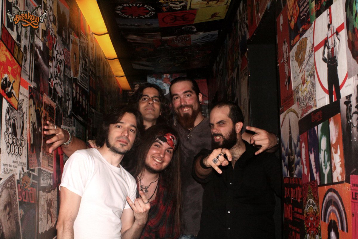 #Gracias a todos aquellos que se acercaron el pasado viernes a la sala Breakout de Sabadell para vernos en el #RockFest Vallés 2018. Pronto volveremos a pisar escenario.

#Mugak #Rock #RockEstatal #HeavyMetal #Musica #Mugamigos #Metal #BoyBand