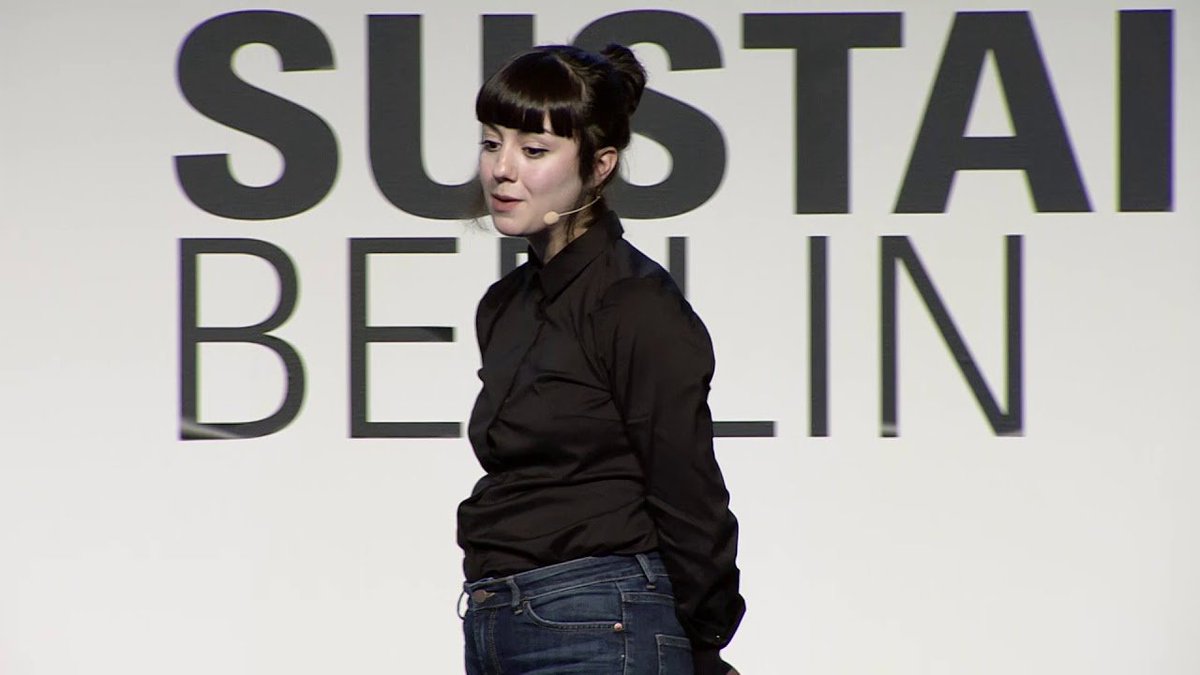PressPan's tweet photo. La experta Evelyn Mora, que participó en la segunda edición de Moda Latinoamericana en Montevideo, dice que la receta para crear moda sostenible es la transparencia. Cuando se compra una prenda muchas veces no sabe de dónde vienen las telas o quién produjo la materia prima https://t.co/Bt8eehfdlw
