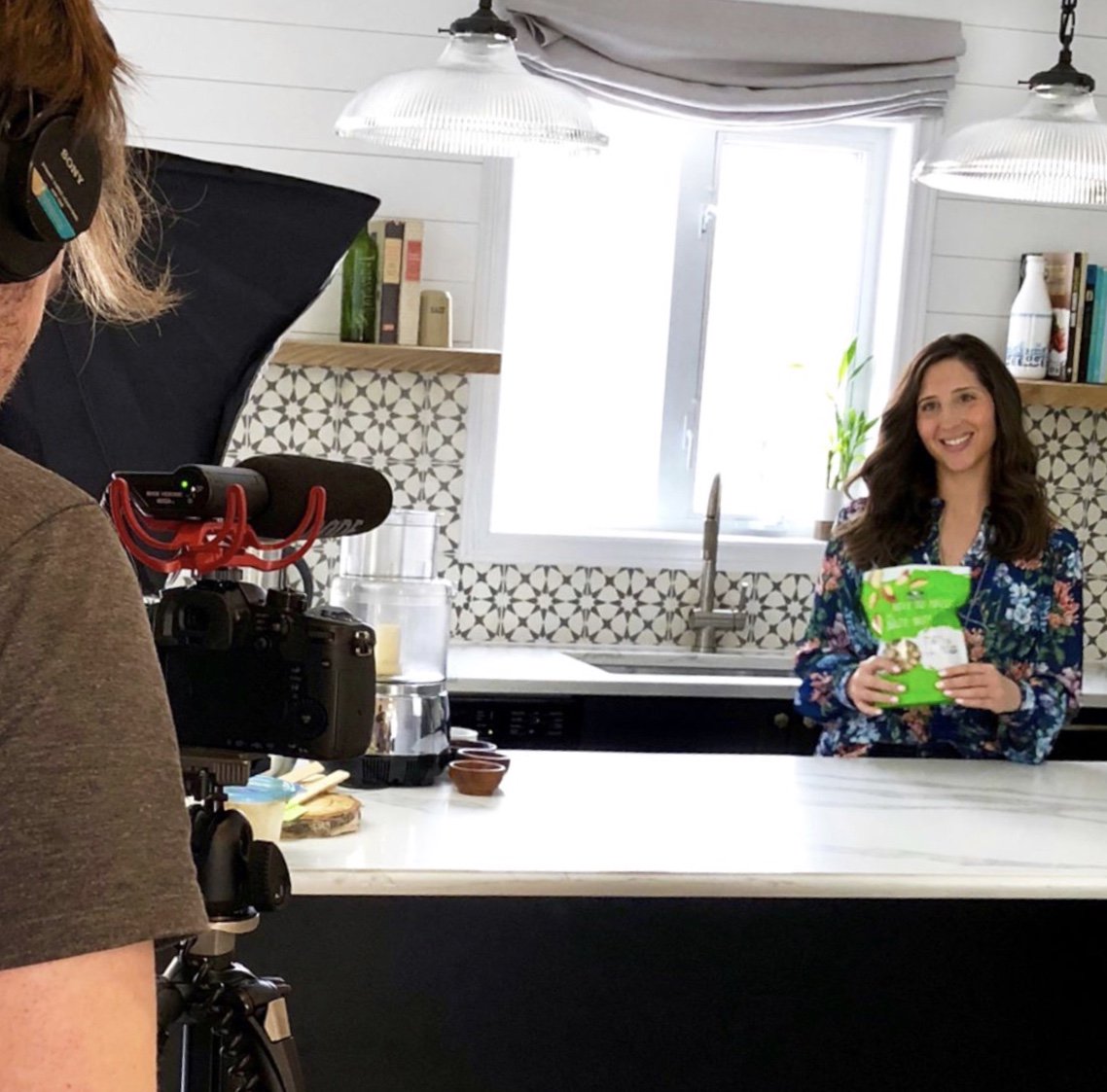 Eye-catching visuals are the cornerstone of a successful #socialmedia campaign. Today, #video has become the king of #content. Find out how it can help you leverage your brand on the blog: bit.ly/2klmJHl #videomarketing #contentmarketing