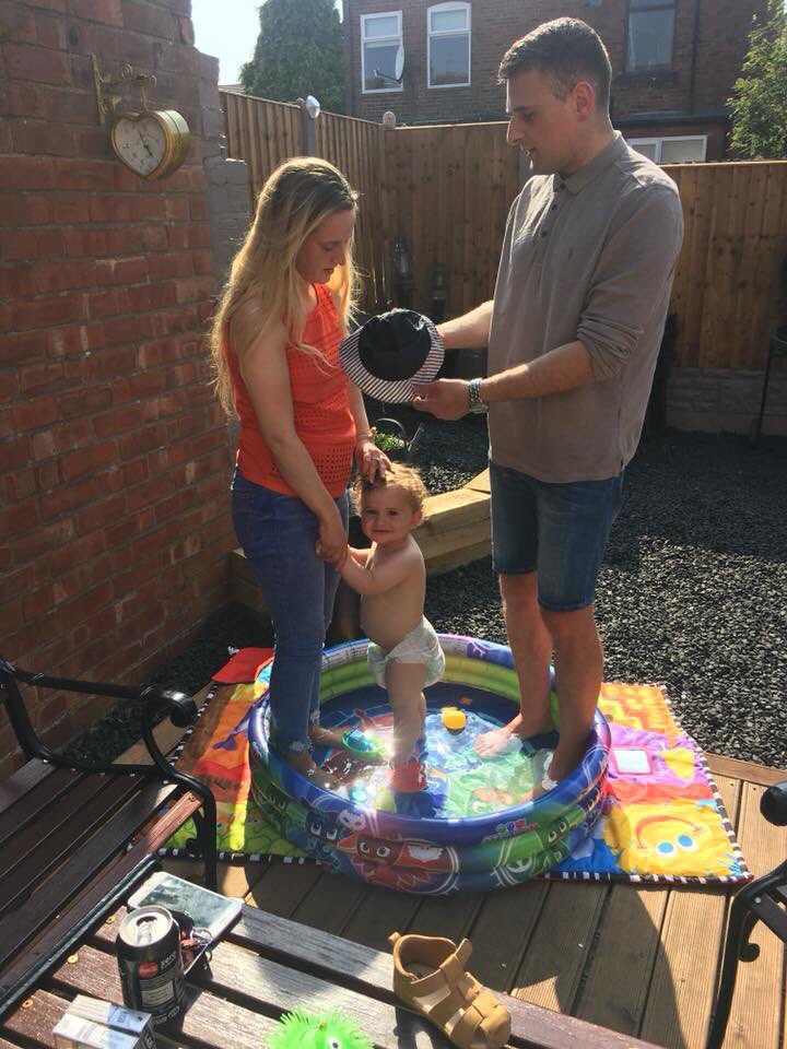 cropper_alison's tweet photo. #summerdays 😍 https://t.co/4QHOaspZgD