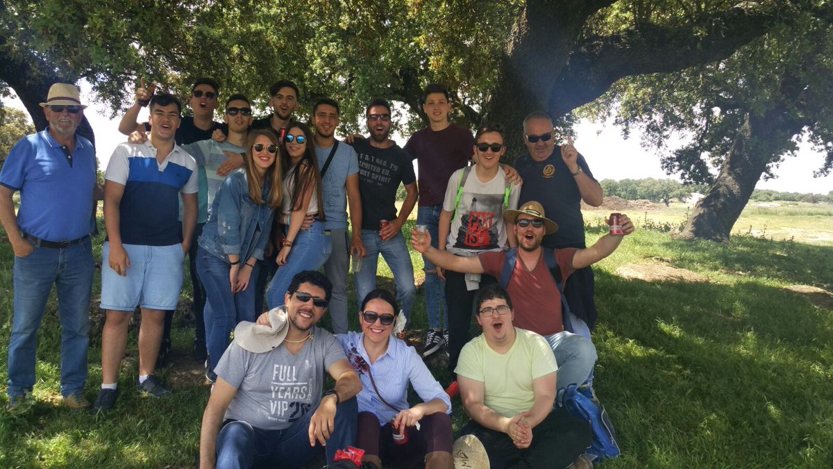 BandaCueva's tweet photo. Como ya es tradición nuestra banda acompañó a San Isidro durante todo el camino hasta nuestra romería. Enhorabuena a todos los romeros/as por lo que vivimos el sábado. Viva San Isidro!!! https://t.co/hyM0lyUiTy