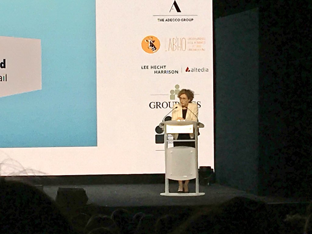 « Les formations les plus demandées n’ont rien de farfelu : le CACES, nous avons un énorme manque de chauffeurs poids lourd et le TOEIC, les salariés veulent se former à l’anglais » <a href="/murielpenicaud/">Muriel Pénicaud</a> @Minist_Travail #OTP2018 #RH #Emploi #Formation