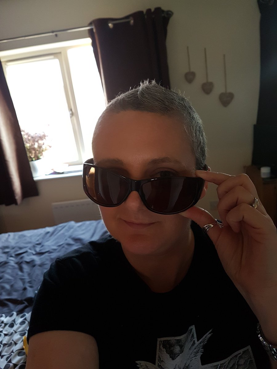 runawaygirl248's tweet photo. Baby #mowhawk is getting a little bit longer...trying my best to look a bit cool here 😉 #hair #hairstyle #naturalgrey #regrowth #growingback #breastcancer https://t.co/ZJAMSjvTZO