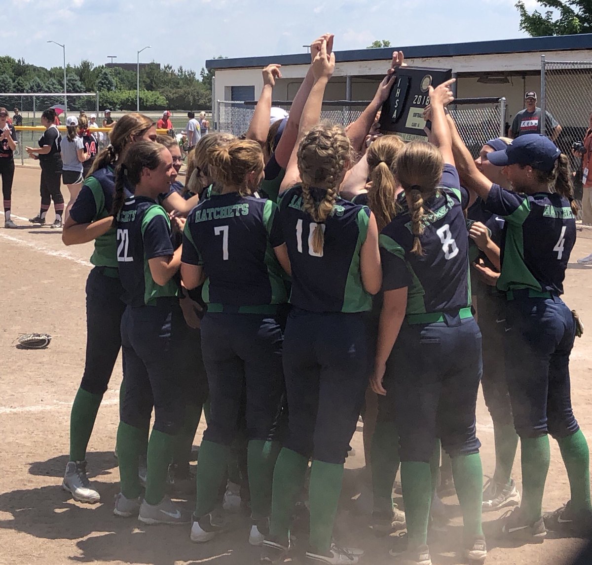HatchetScores's tweet photo. Hatchets are going to @IHSAState ! Defeat Calhoun 7-2. Will face @AOHSsoftball at 12:30pm in East Peoria.
#WSSsoftball ⚾️ https://t.co/VQEHD6VFiL