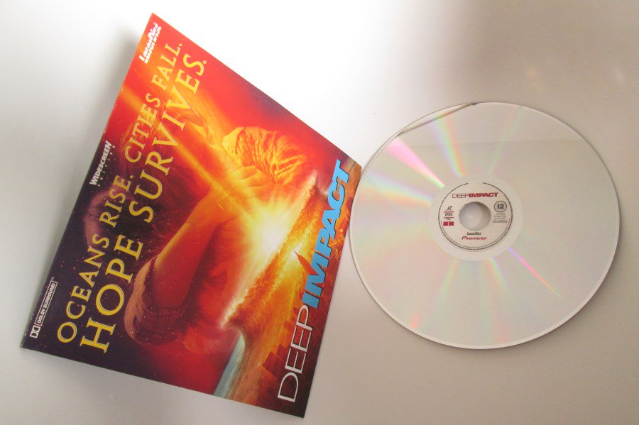 BobVanGhent's tweet photo. Detailed and added my #DeepImpact on #LaserDisc to the DB: https://t.co/jPyRPCzf9W
Feat. lovely #TéaLeoni and #RobertDuvall.
#Filmreviews, #FilmTrailers &amp; #FilmReviews added.
#filmcritics #LaserDiscCollectors #filmcollectors https://t.co/PnmQy1TPVZ