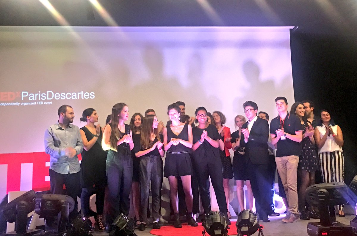 Un grand bravo à l’équipe d’organisation et aux speakers pour ce premier <a href="/TEDxDescartes/">TEDxParisDescartes</a> inspirant et passionnant ! 👌 #TEDxFamily