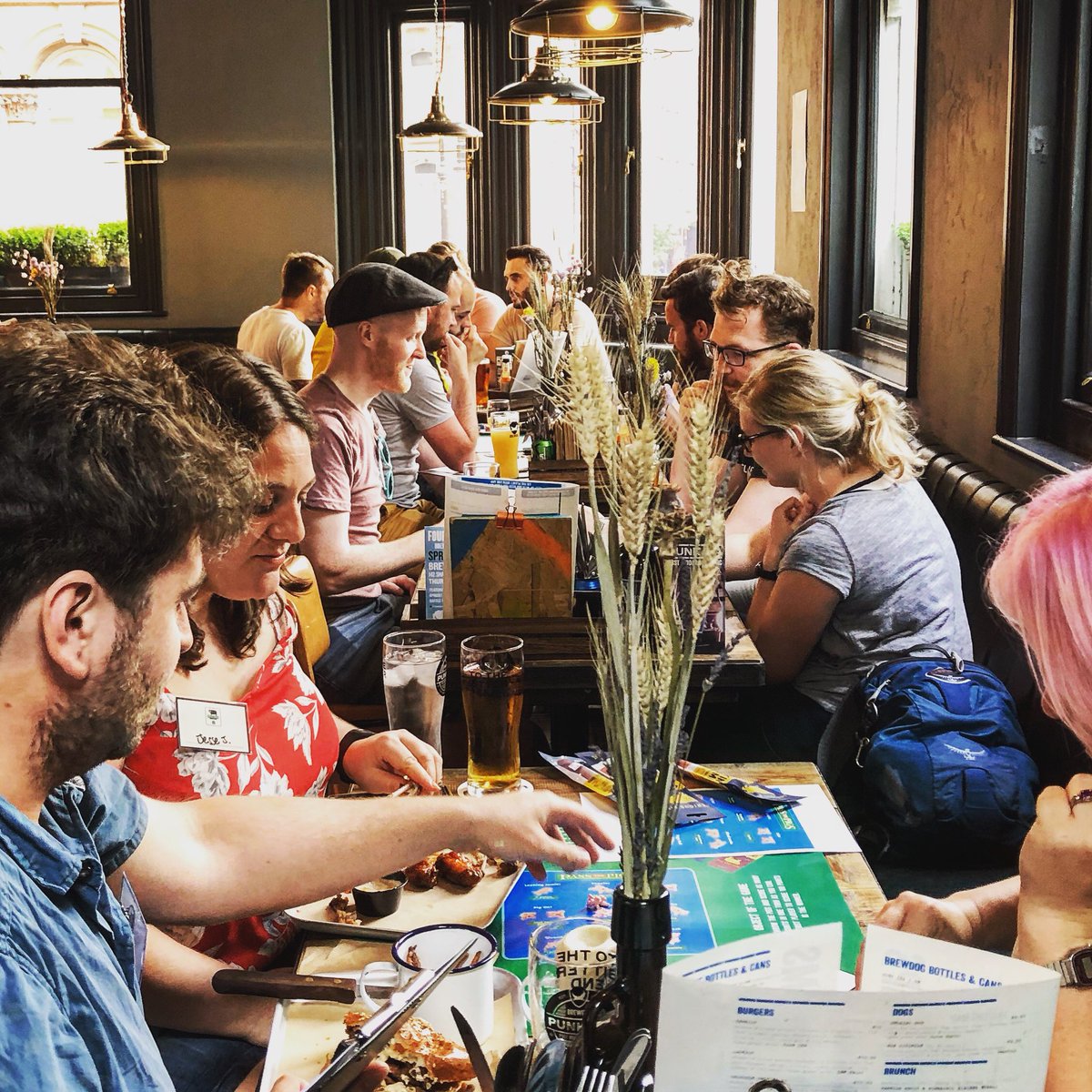 It’s all going off in a pig stylie at <a href="/BrewDog7Dials/">BrewDog Seven Dials</a> and <a href="/BrewdogReading/">BrewDog Reading</a> tonight for #SeriousPassThePigs
#seriously