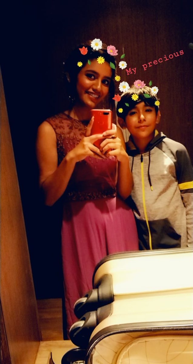 suhanakhanfan's tweet photo. #PriyaPrakashVarrier with her Brother
#WinkingQueen
#PriyaVarrier
#PriyaPVarrier https://t.co/0eg7nWGIJJ