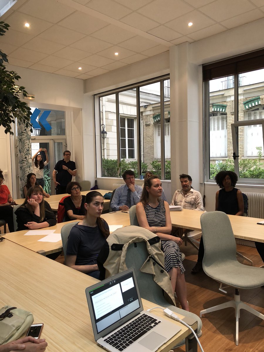 happineo_psy's tweet photo. Le numérique dans la profession de #psychologue. Conférence - Débat d’@happineo_psy #visioconsultation #convivialite https://t.co/MHOAET8VjR