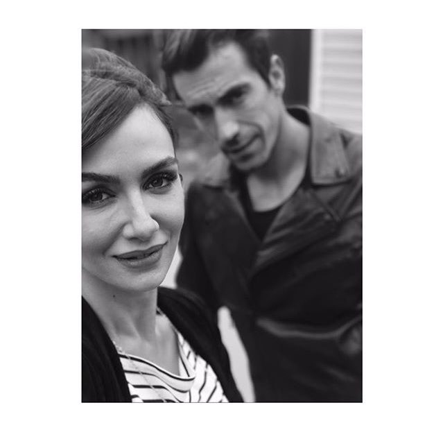 Askasfer1's tweet photo. İlk ve son selfi 
#SiyahBeyazAşk https://t.co/3G29rC9t4a