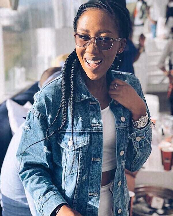 MokhomoBusi's tweet photo. Uzalo or Skeem

Uzalo:RT

Skeem: Like https://t.co/bsTqNb0r5r