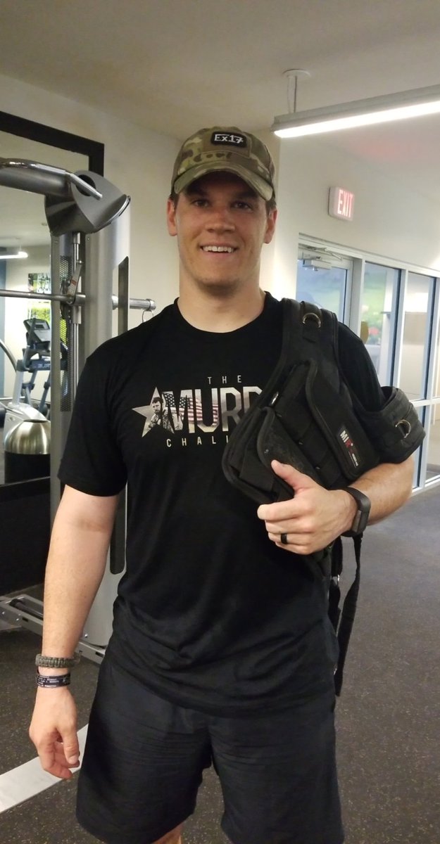 ANort36's tweet photo. Another year another @MurphChallenge in the books. Thanks @forgedclothing for another great shirt and thanks @JJBrazda4 for coming in clutch last minute on the gym. #MurphChallenge #ext17 #RememberTheFallen #50:11 https://t.co/ElUXRGMxDf