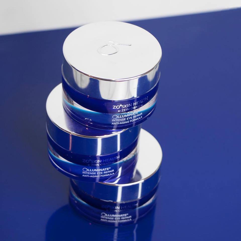 Cildinizin de vitaminlere ihtiyacı var. E Vitamini karışımlı yoğun göz kremi ile göz çevresindeki şişkinlik ve ince çizgileri, antioksidanlar ile tedavi edebilirsiniz. . ZO Skinhealth ürünlerini Jinederm'den alabilirsiniz. #güzellik #medikal #estetik #sağlık #cilsağlığı