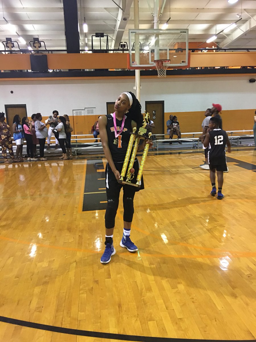 kennedyr238's tweet image. 3rd championship wit my mhsp babes 😽🏀🤟🏼...I love playing with them 💯...#MHSP