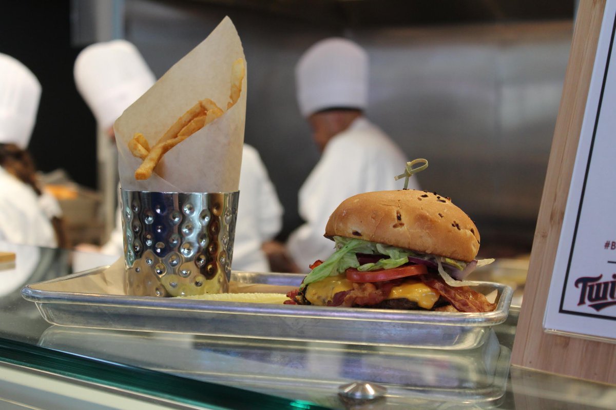 TFEATS's tweet photo. Our featured burger for #NationalHamburgerDay is the Ike’s Tavern Burger located in Bat and Barrel. We know this will become a new favorite of yours at #TargetField. #TwinsFood #ChefsAtBat https://t.co/msKnA09Qbn