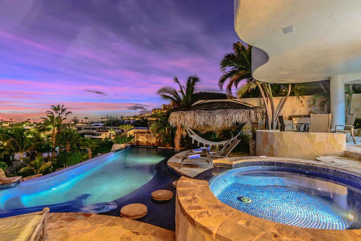 CBRiveras's tweet photo. CASA BRISA DEL MAR
Cabo San Lucas,
MLS# 16-1147
4 beds  |  5024.92 sqft
More info: https://t.co/gVmugyjLik https://t.co/X1TdNm7y36
