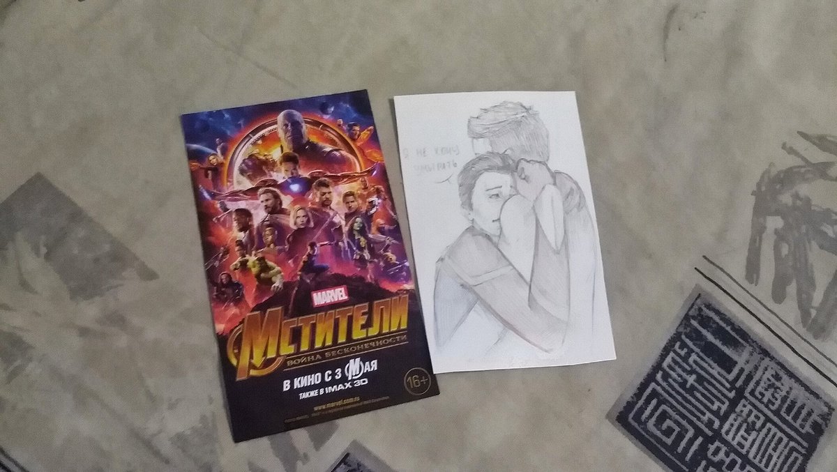 ARMYHIDDLESTON's tweet photo. Сегодня забрала свое письмецо с рисуночком от @nec_apca
Теперь мне есть, на что молиться с:
(кстати, я как раз искала флаеры с вб, спасибкиии)
Можете например заказать у нее рисунок (она и портретик может и ваще что попросите)
На фото не очень видно, но ЭТО ПРОСТО БЕЗУМНО КРАСИВО https://t.co/3Zi423IgN9