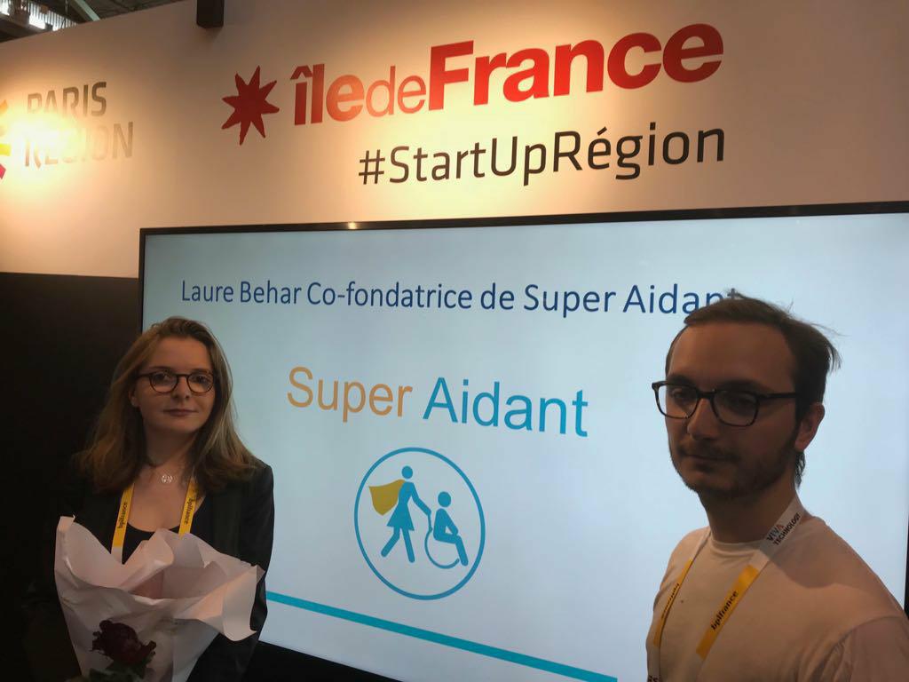 super_aidant's tweet photo. @super_aidant était à la #vivatech Vendredi et a remporté la première édition du Young buisness o feminin award !
#aidants #application @BizzOfeminin  @VivaTech @iledefrance @CelineLz @Leetchiweb @BNPParibas @mccapobianco @AXAFrance @MarieeOlivier @vdbeaufort @VeroniqueForge https://t.co/yXXnvzmYZI