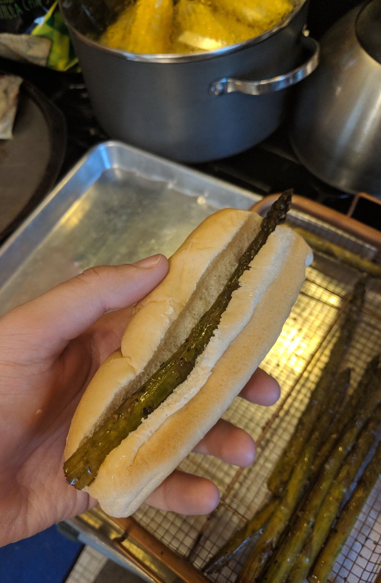 ItsBigPurp's tweet image. I'm at this vegetarian BBQ and they deadass handed me this