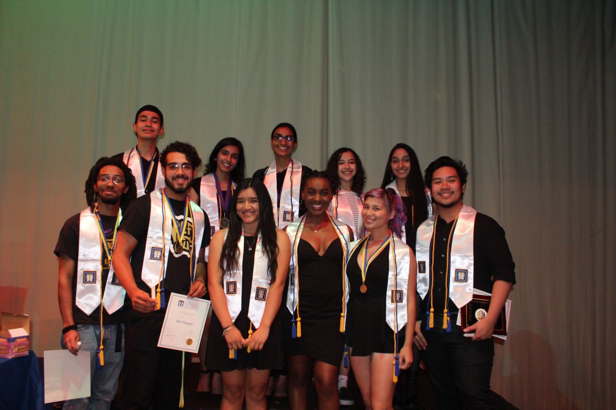 Our graduating 4 year seniors at our Thespian Society Ceremony 🎓🎭