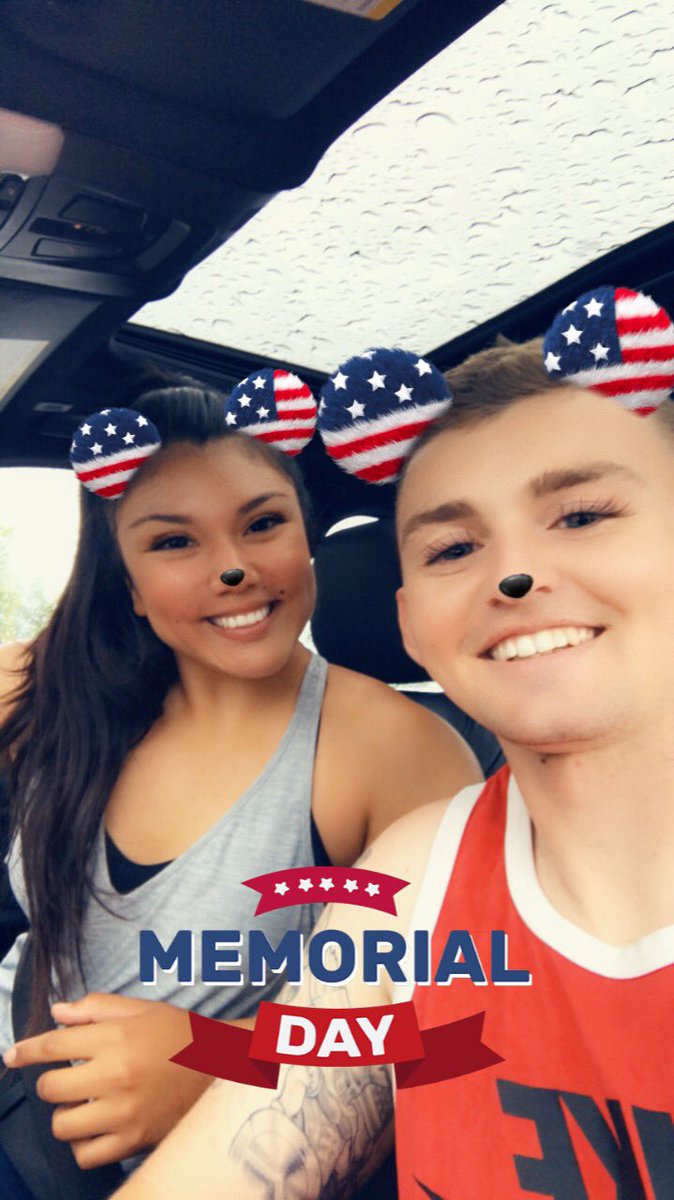 KyleCothern's tweet photo. Mi Hermana @emilyvalencia88 https://t.co/l1g6JiF498