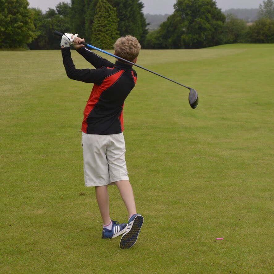 Evening @wiltshour here @wragbarn we have children’s golf coaching on a Saturday ages 4-11 between 1pm to 2pm Call us on 01793 766027 to book in. 

#wiltshour #swindon #getintogolf #kidsgolf #weekendgolf #swindongolf #highworthonline #highworth @VisitHighworth @highworthonline