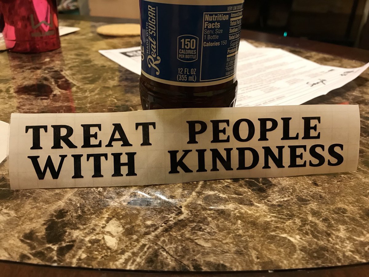 stylesdcproject's tweet image. Hello everyone! Just wanted to stop by and say that our very own @EmmiliaZ is making Harry inspired decals! They’re $6 each and made very well! Send her a tweet or a DM if you’re interested or have any questions! ❤️