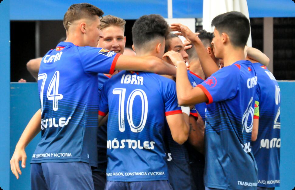 FÚTBOL BASE (F-11) I El #Juvenil 'A' derrota 👏🏼 a <a href="/LosYebenesSB/">C.D. Los Yébenes San Bruno</a> con claridad (3-1) y certifica ☑️ el ascenso 🚀 a #Nacional. ¡A por el título 🏆 de Liga esta semana! ➡️ bit.ly/2GWBvgP