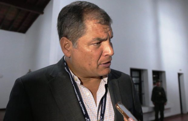Auca (@aucaencayohueso) on Twitter photo #Ecuador Rafael Correa: América Latina vive una arremetida del pasado neoliberal <a href="/razonesdecuba/">Razones de Cuba</a> <a href="/GladysDailyn/">Comunicación #Camagüey 🇨🇺</a> #28mayo @CaridadPicartT aucaencayohueso.wordpress.com/2018/05/28/raf… #Ecuador Rafael Correa: América Latina vive una arremetida del pasado neoliberal <a href="/razonesdecuba/">Razones de Cuba</a> <a href="/GladysDailyn/">Comunicación #Camagüey 🇨🇺</a> #28mayo @CaridadPicartT aucaencayohueso.wordpress.com/2018/05/28/raf…