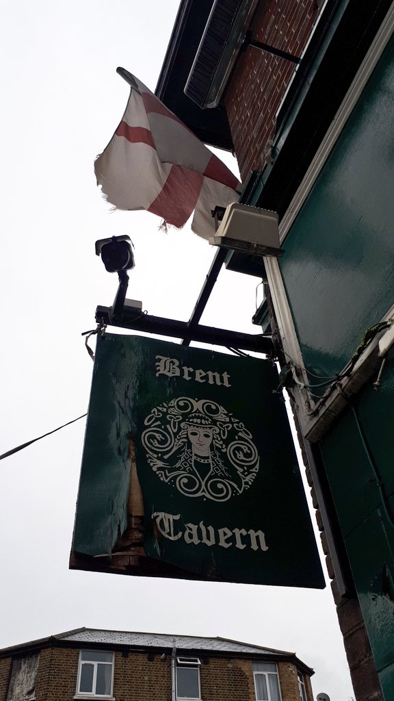 MHHistSoc's tweet photo. Sad to see that the Brent Tavern on the Edgware Road is being demolished.

Loss of community and a beautiful 1930s building for more flats. https://t.co/0dbFzNVaBH