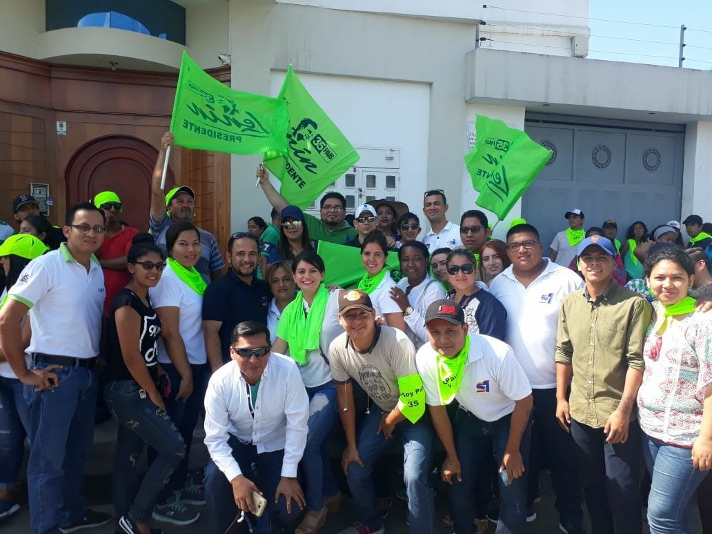 JAIMEINTRIAGOB2's tweet photo. La diversidad y la democracia que nos une, nos hace fuerte y nos permite construir @35PAIS con bases sólidas, viviendo cada proceso con alegría y responsabilidad, porque #ElOroEsPAIS es restructuración @Lenin @ricardozampais @RosaLuzM @dorian_977 https://t.co/vV4gjvhVEK