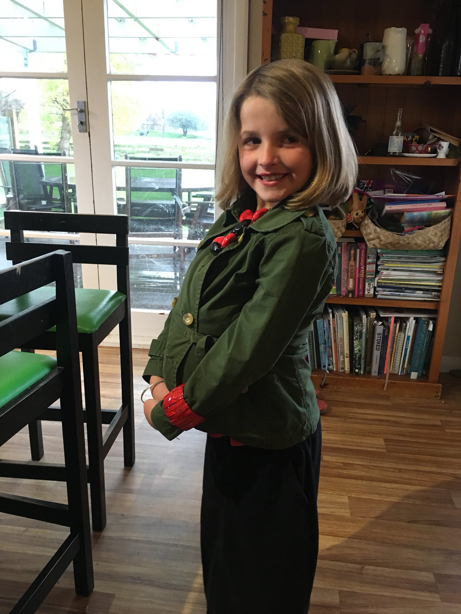 daughter 8yo  / X