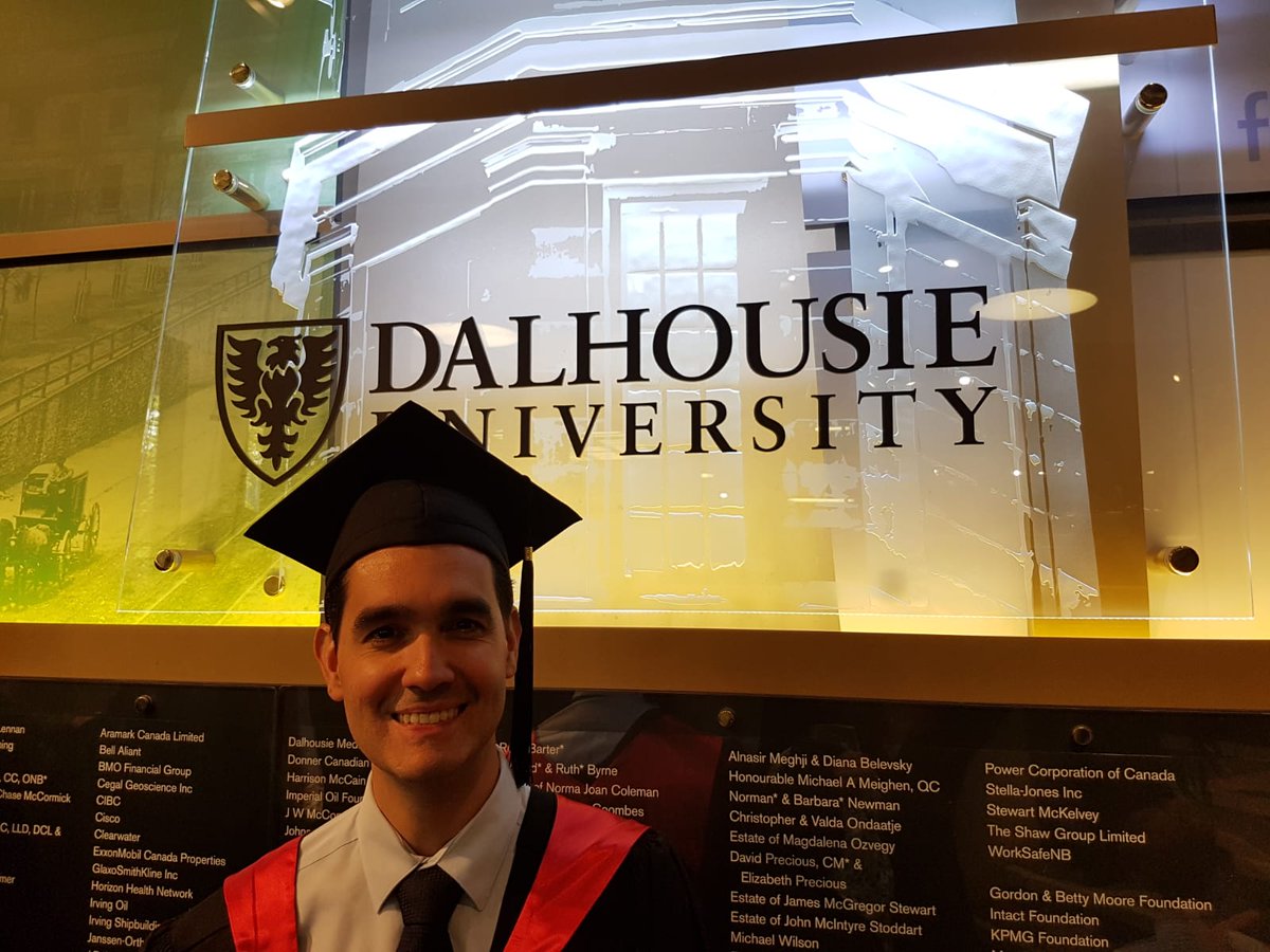 rod_romao's tweet photo. Received my MSc degree at Convocation today. Honoured to share the stage with the Class of 2018 Med School graduates, many of whom I had the pleasure to work with and teach. #DalGrad @DalMedSchool https://t.co/HMOPxllE8t