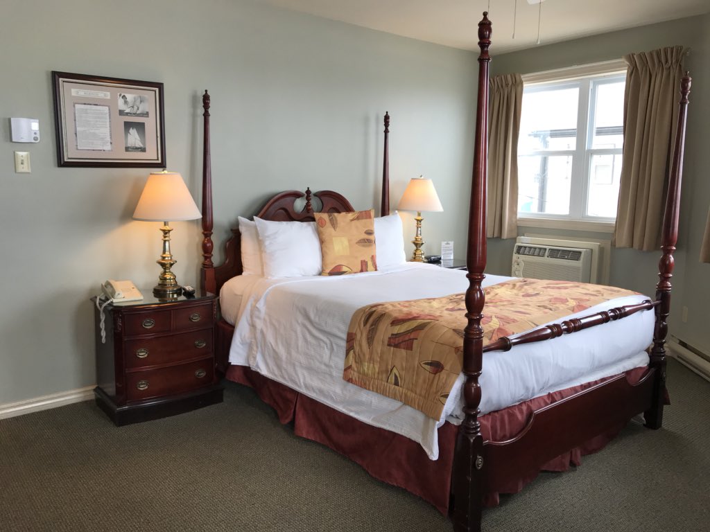 Heathercowper's tweet photo. Feel like a sea captain in our elegant room at @BrigantineInnNS overlooking the harbour at Lunenburg @VisitNovaScotia https://t.co/GVDeNP2W8c