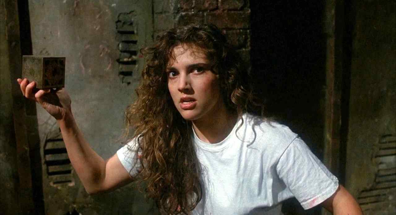 Happy birthday to one of our favorite Hell raisers, Ashley Laurence (   