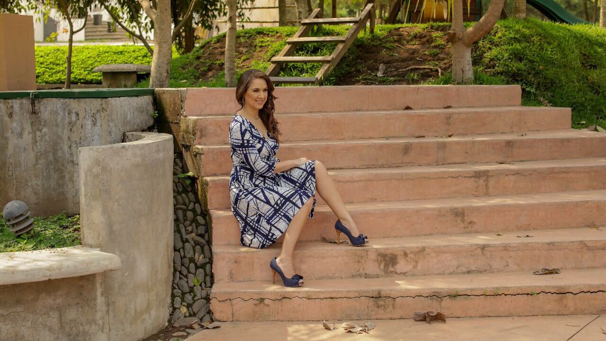 Celidamagana's tweet photo. Cada día trae nuevas oportunidades, el reto es aprovecharlas siempre! ❤️
👠 @PaylessInsider 
#modaelsalvador #estilopayless #paylessforstyle https://t.co/XX72AofXpD