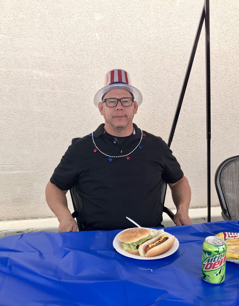HomeDepot6650's tweet photo. 6650 Cypress celebrating Memorial Day!  #BBQ #TakingCareOfOurPeople @roberthdumas @NotoKara @Allen83hd https://t.co/iSuIRGKlrd
